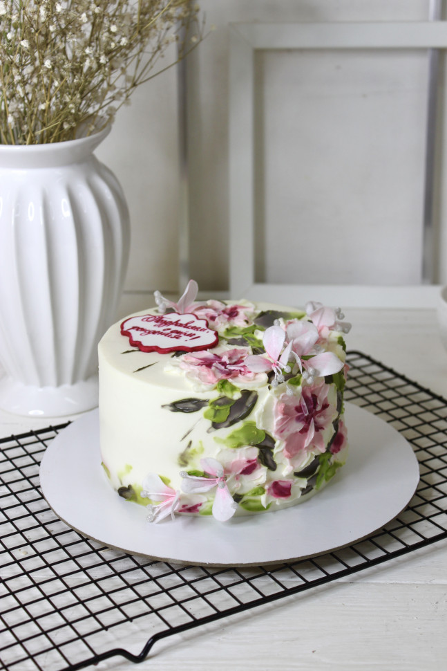 Торт "Цветочная роспись с вафельными цветами"